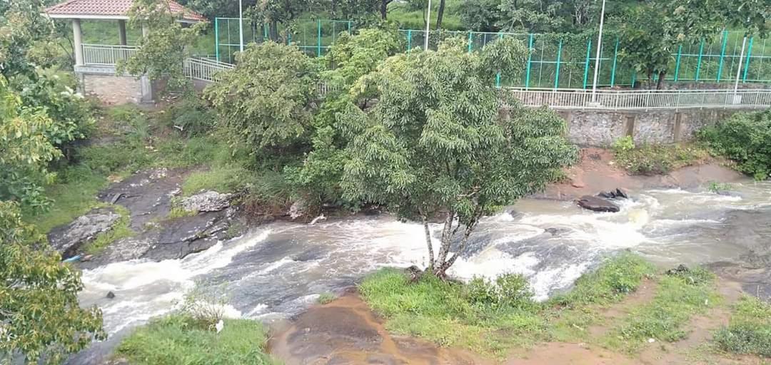 Dean Dale Cottages Thekkady Bagian luar foto