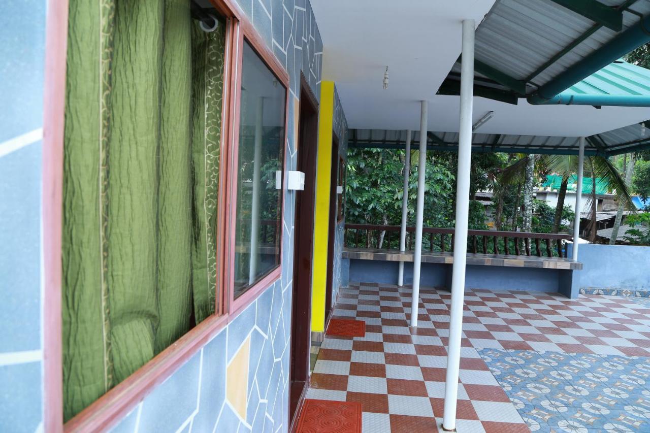 Dean Dale Cottages Thekkady Bagian luar foto