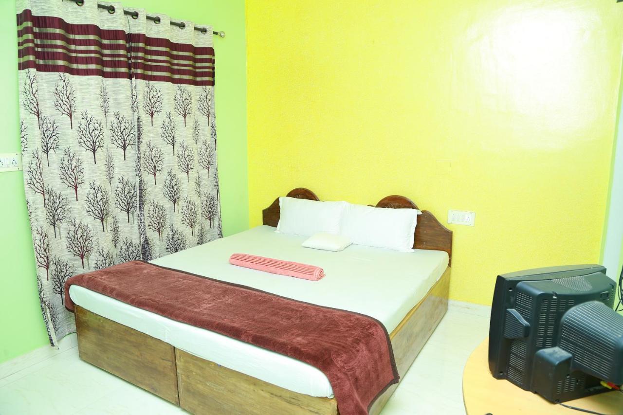 Dean Dale Cottages Thekkady Bagian luar foto