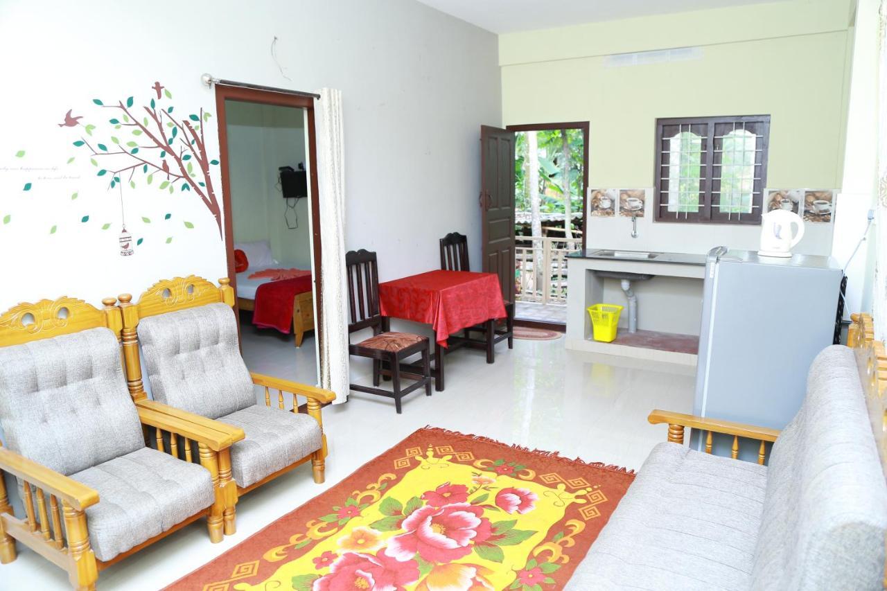 Dean Dale Cottages Thekkady Bagian luar foto