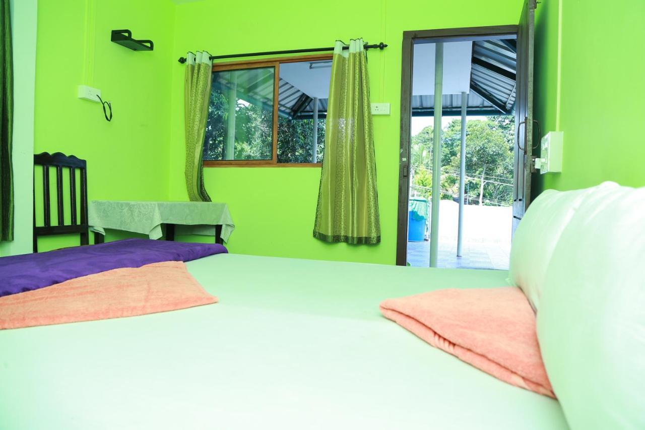 Dean Dale Cottages Thekkady Bagian luar foto