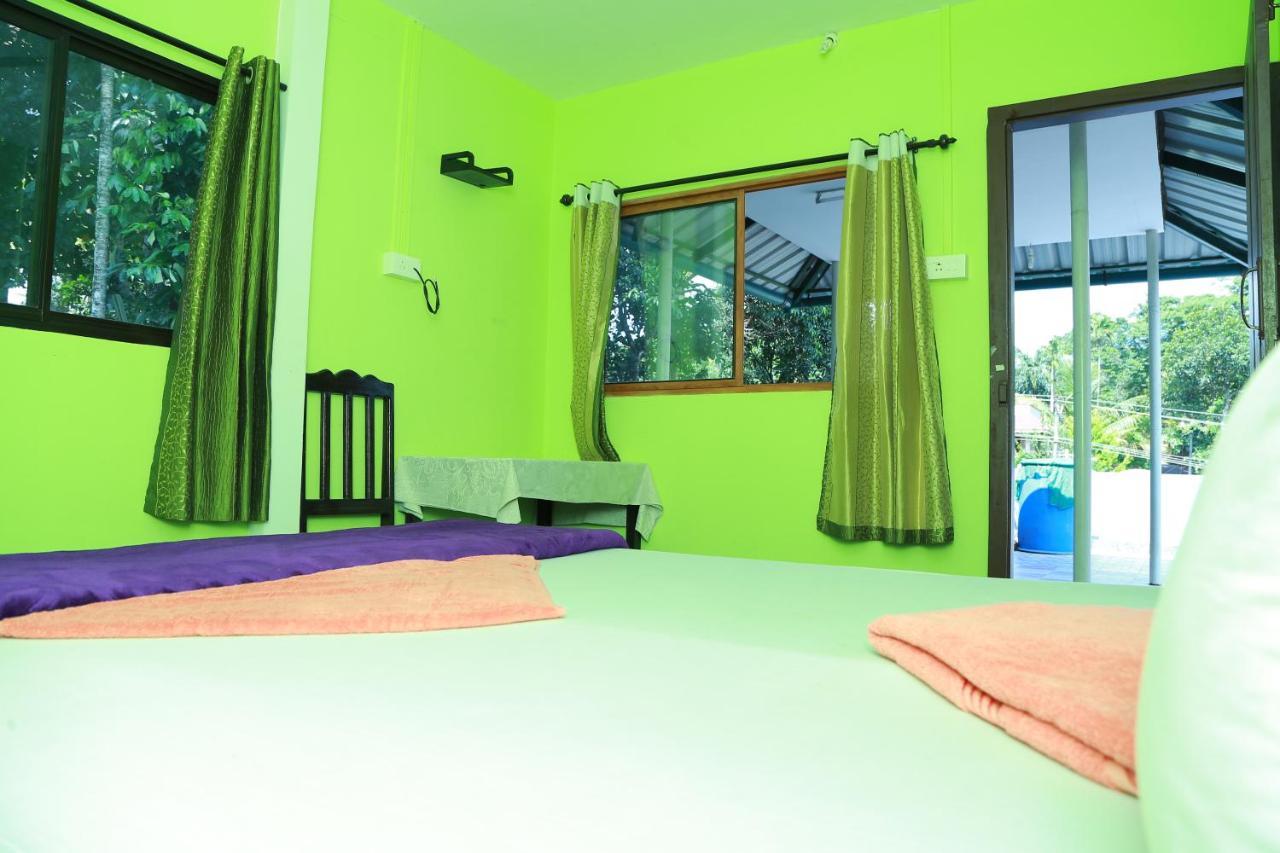 Dean Dale Cottages Thekkady Bagian luar foto