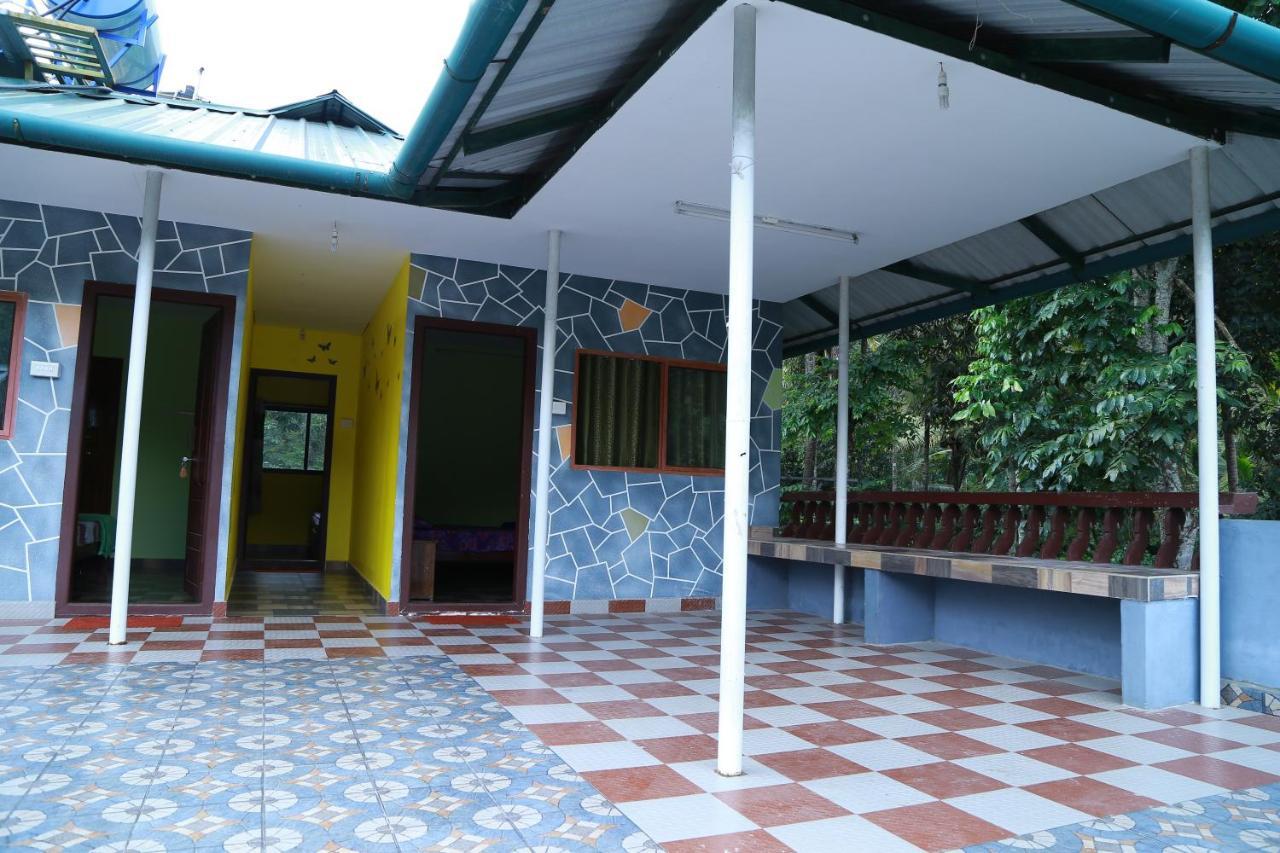 Dean Dale Cottages Thekkady Bagian luar foto