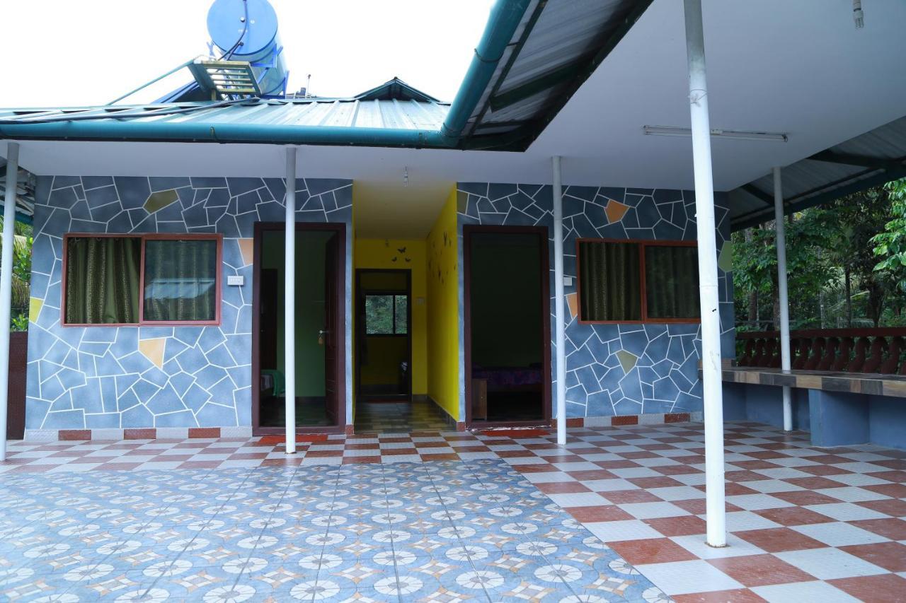 Dean Dale Cottages Thekkady Bagian luar foto