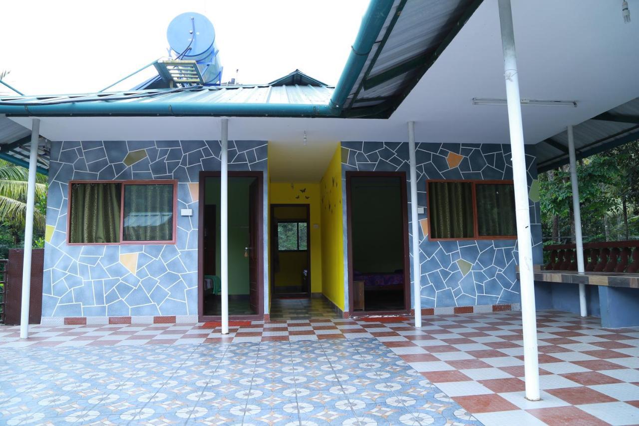 Dean Dale Cottages Thekkady Bagian luar foto