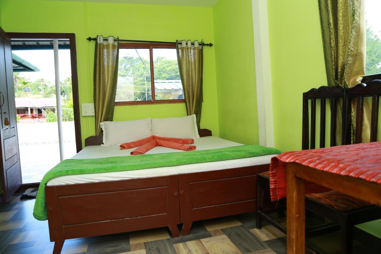 Dean Dale Cottages Thekkady Bagian luar foto