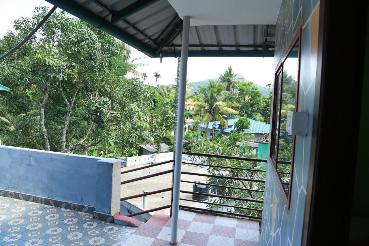 Dean Dale Cottages Thekkady Bagian luar foto