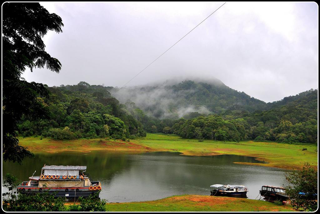 Dean Dale Cottages Thekkady Bagian luar foto
