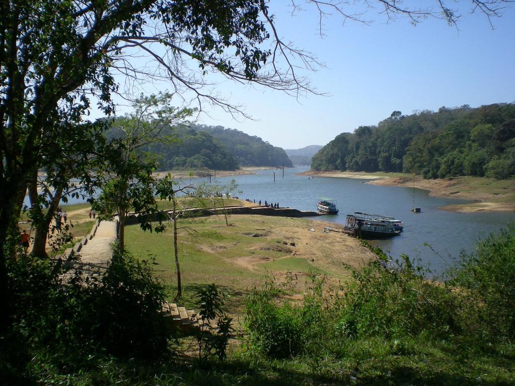 Dean Dale Cottages Thekkady Bagian luar foto